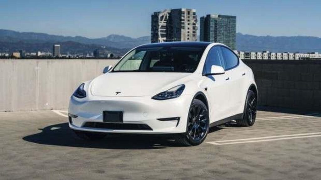 26 milyon tesla otomobili incelenecek 7B4a6xtV