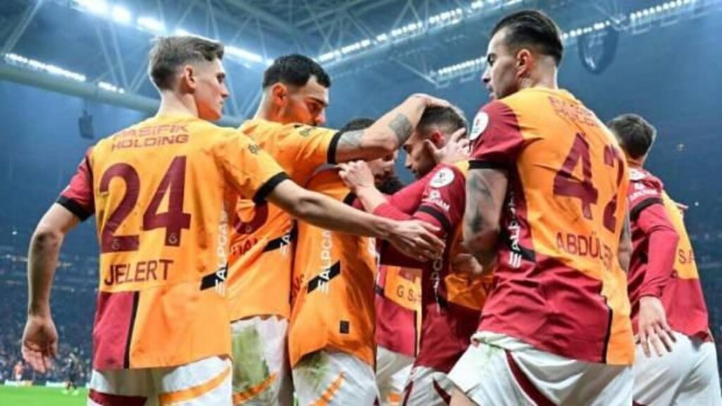 galatasaray basaksehir ilk 11ler COG8ixG8