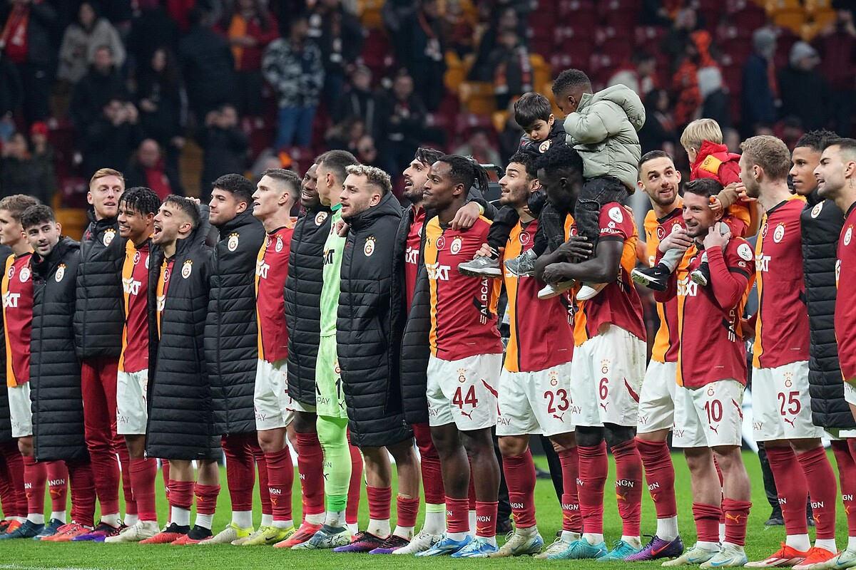 galatasaray basaksehir muhtemel 11ler 2 CWYF9d3Z