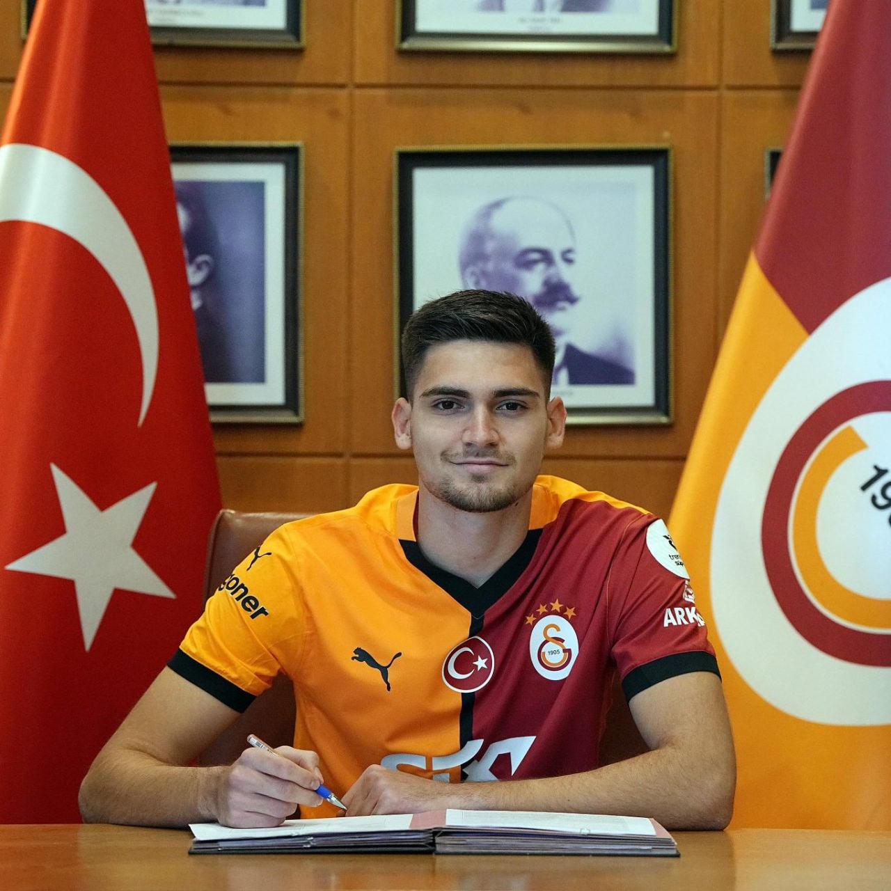 galatasaraydan ic transferde iki imza birden 0 3gEyRFHa