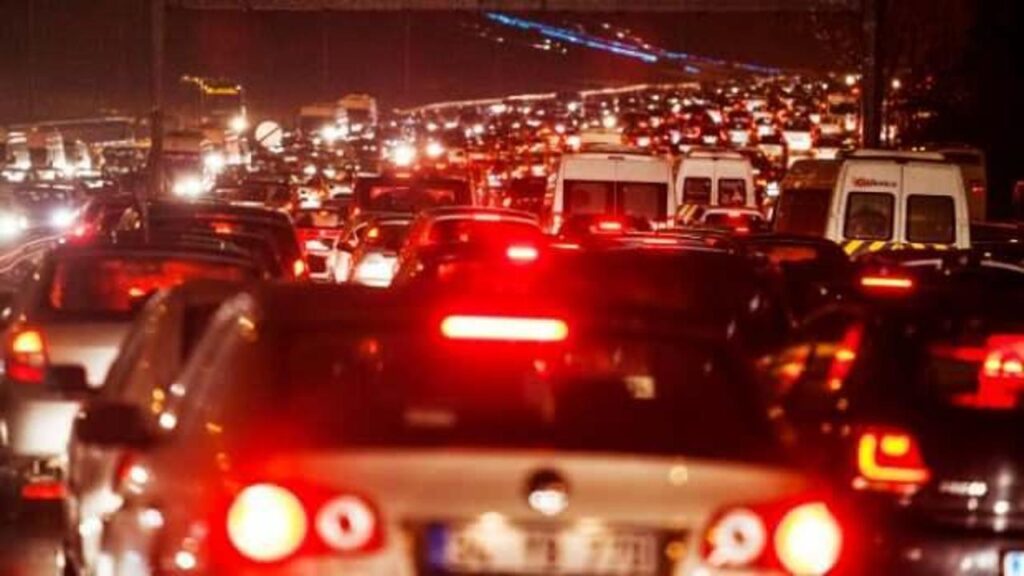 istanbul trafikte new yorku gecerek ilk siraya yerlesti DZzm3d9N