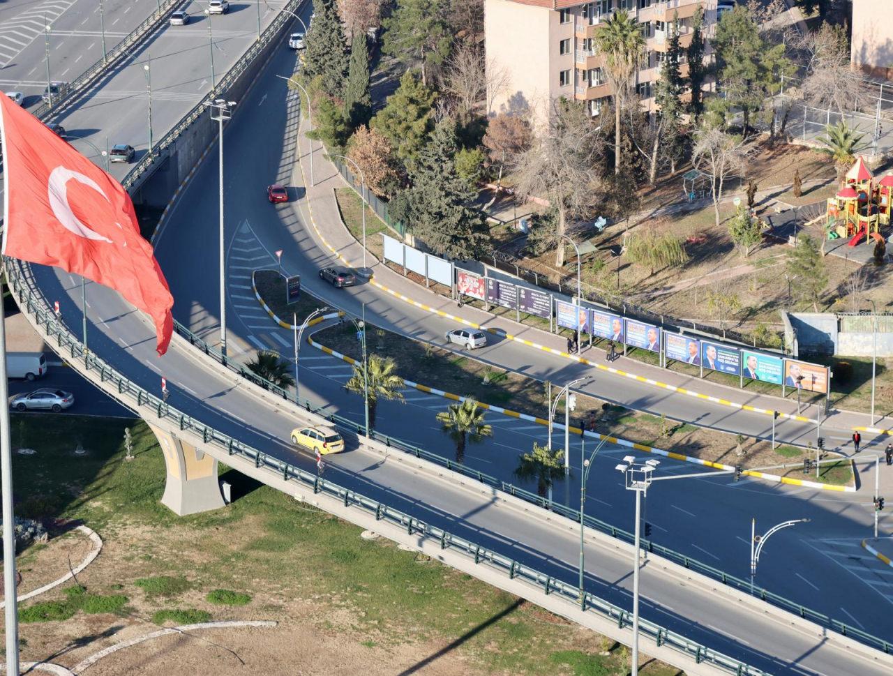 yrpden istifa eden baskan sehri erdogan billboardlariyla donatti 1