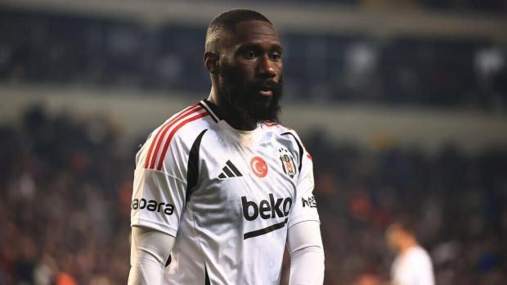 arthur masuaku yunanistan yolcusu rM5UtGum