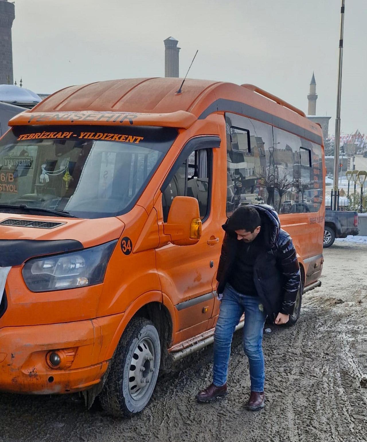 bu minibuste sosyal medya videolari izlemek yasak 1 yKYMDBND