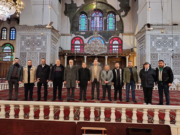 ilk teravihe yetisecek emevi camii halilarini gaziantepli halicilar yapacak 0