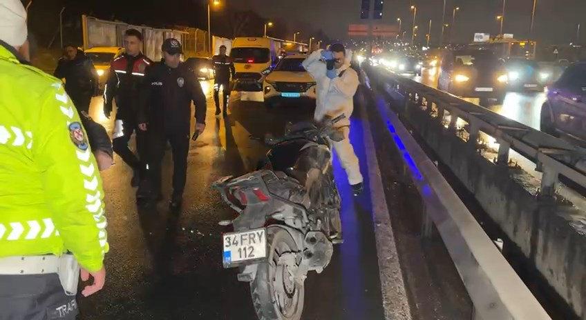 istanbulda aci olay 1 polis hayatini kaybetti 1i agir yarali 2 6Oi6KE2e