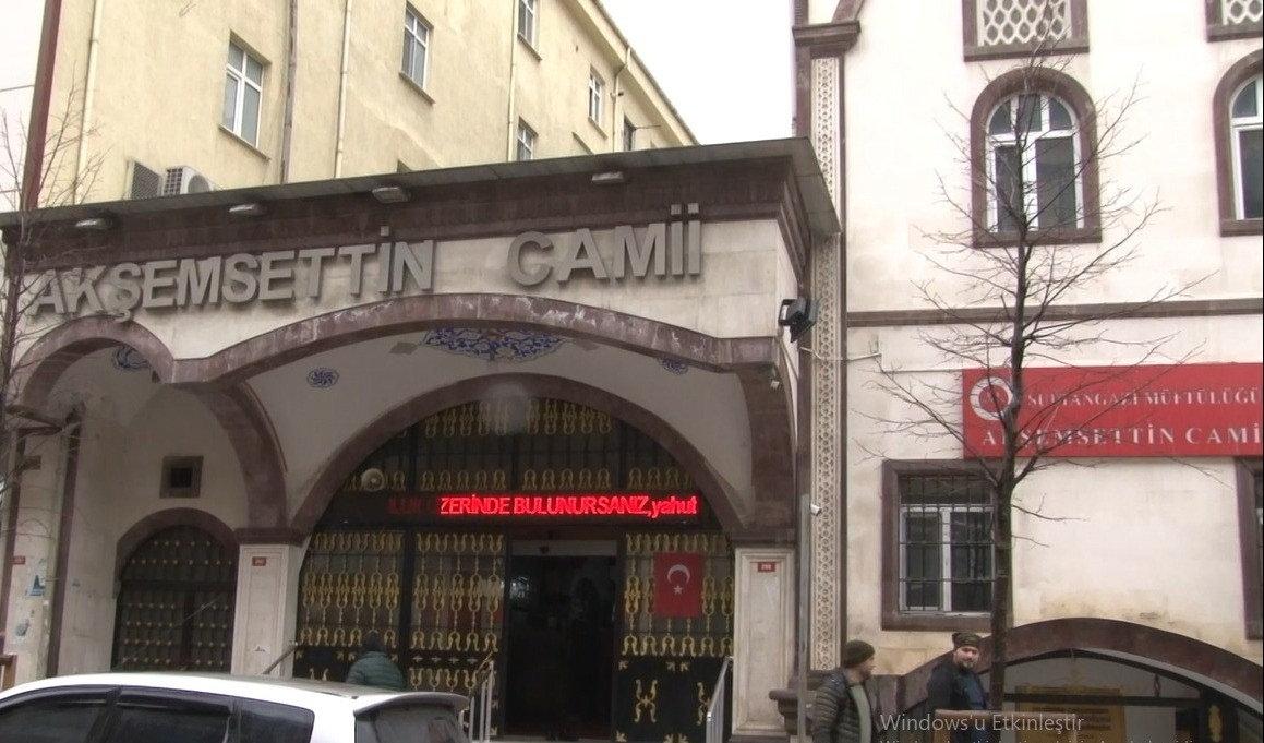 istanbulda cami imamina saldiri cemaat etkisiz hale getirdi 0