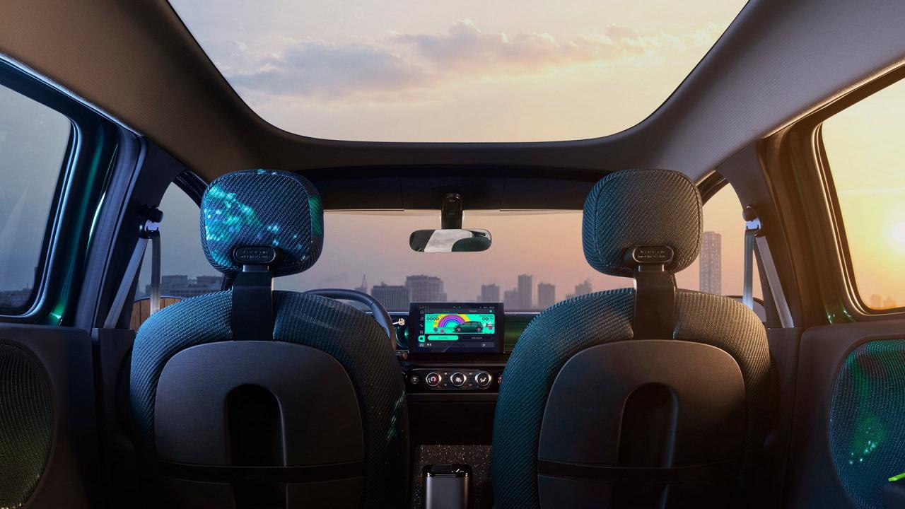 renault twingo e techin kabin tasarimi gun yuzune cikti teknoloji ve siklik bir arada 3