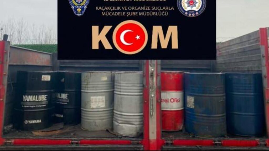 temde durdurulan aracta 2 ton 550 litre kacak akaryakit ele gecirildi VLBXFxCA