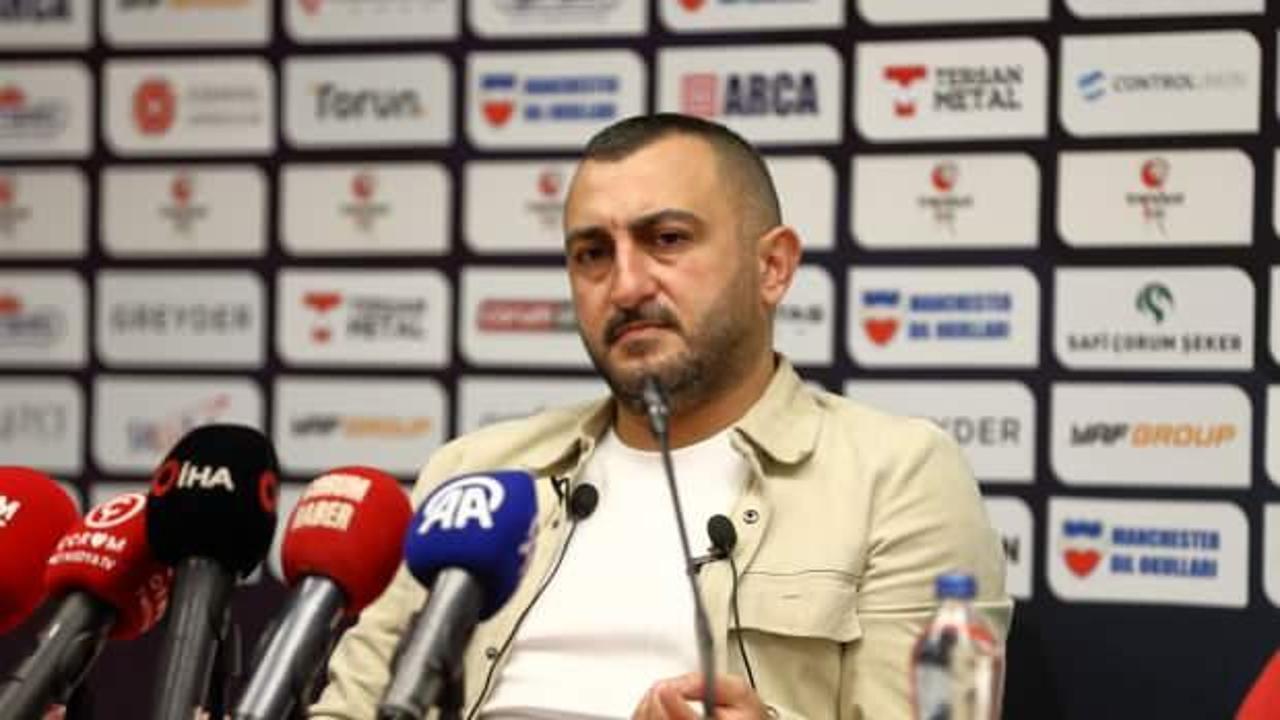 1 lig ekibinden protokol tribunu cikisi gariban gidip bilet aliyor 8KsAkPPa
