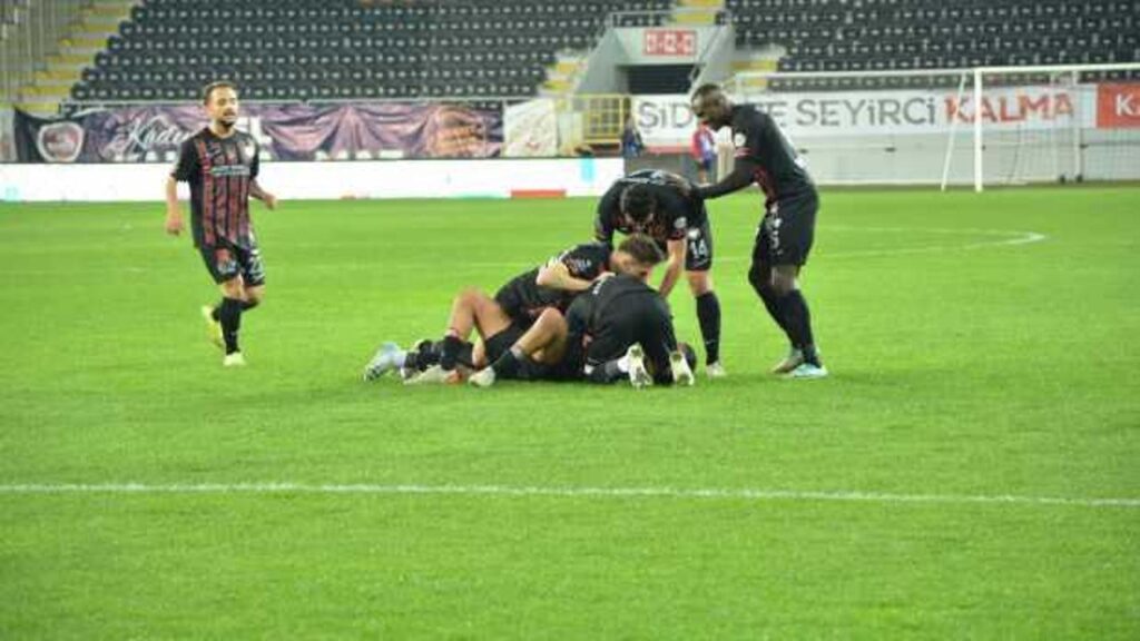 corum fk istanbulsporu 3 golle devirdi MkhQLSf4