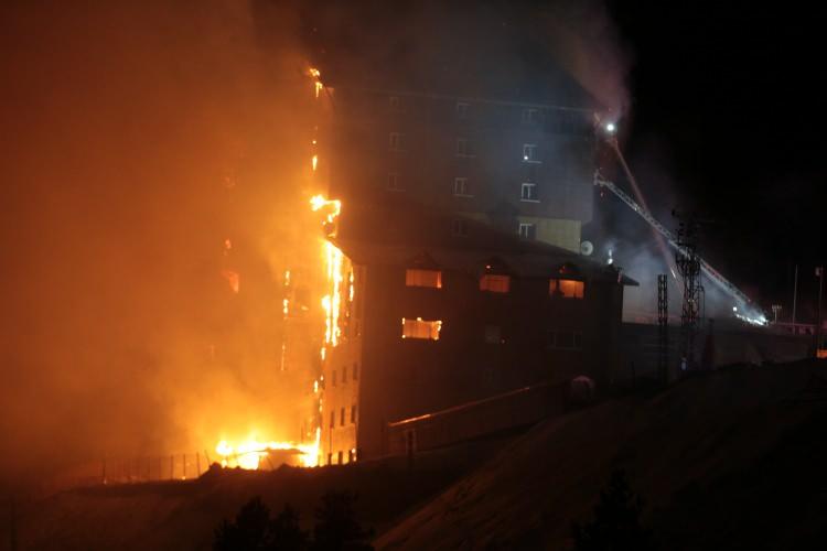 kartalkayada yangin faciasi otel kule dondu 66 olu 51 yarali 18 KiC6RNCC