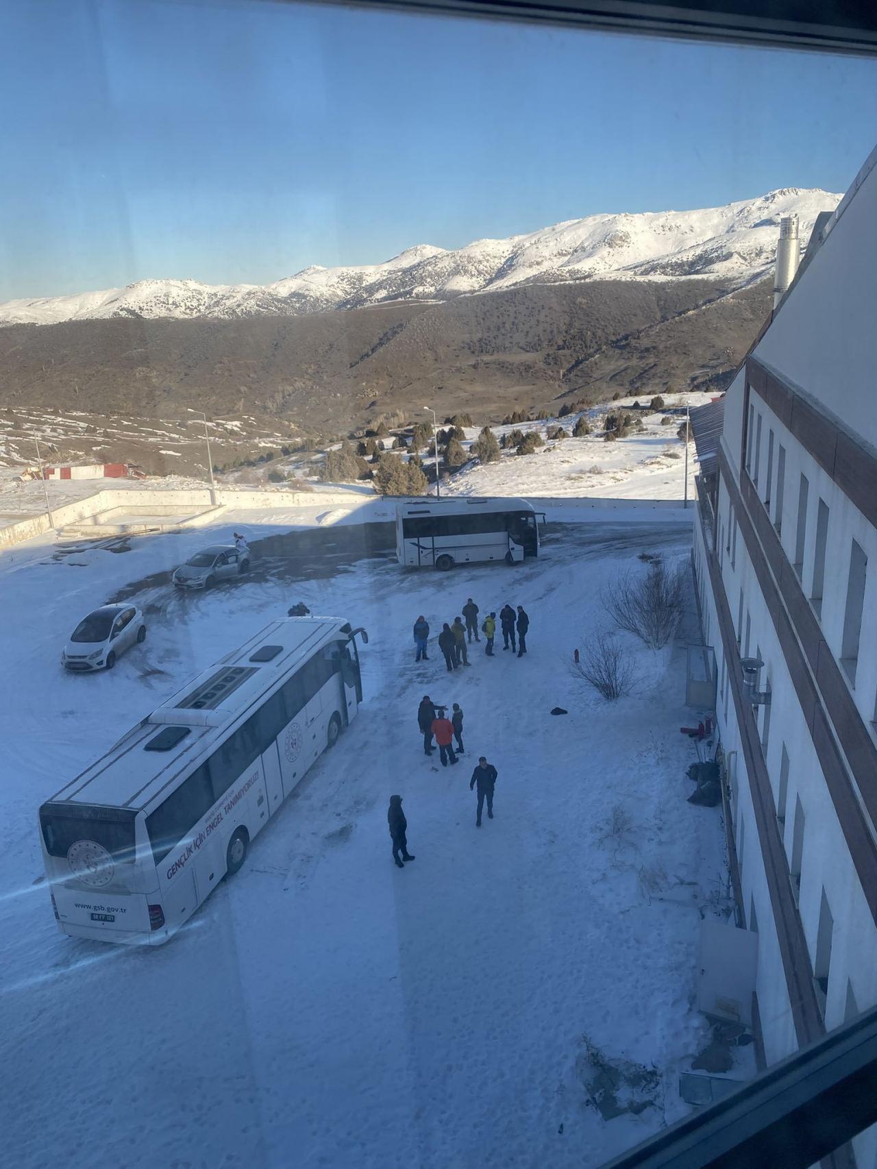 sivasta bir otelin dinlenme odasinda patlama yaralilar var 1 ciYHZG8s